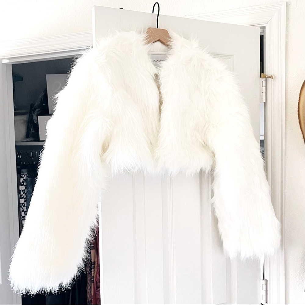 Faux Fur Cropped Coat - Ivory